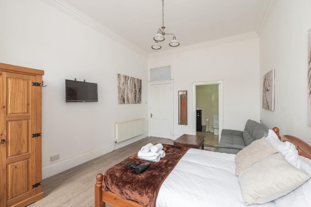 Spacious Ensuite Rooms In Edinburgh City Centre - Excellent Location Buitenkant foto